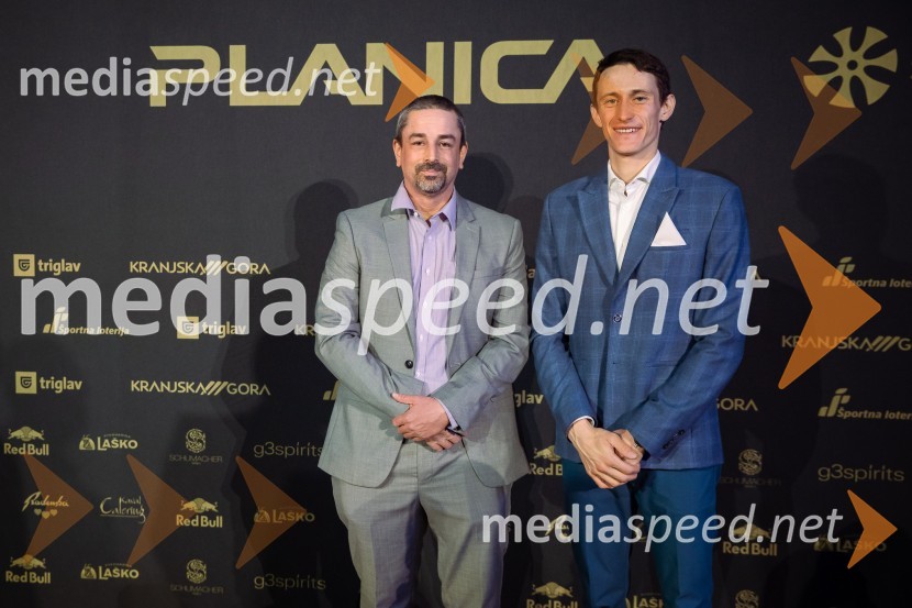  Miha  Šimnovec;  Peter  Prevc, smučarski skakalecZlata preproga ob zaključku kariere Petra Prevca