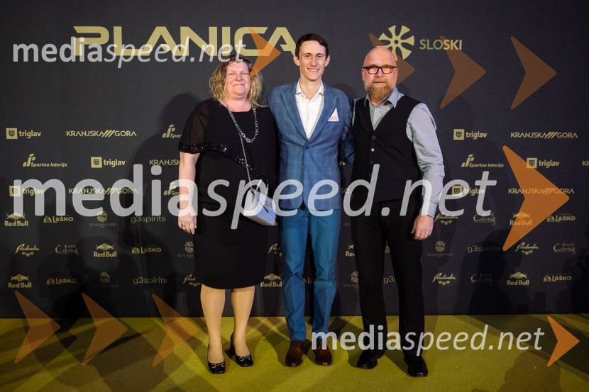  ... ;  Peter  Prevc, smučarski skakalec;  ... Zlata preproga ob zaključku kariere Petra Prevca