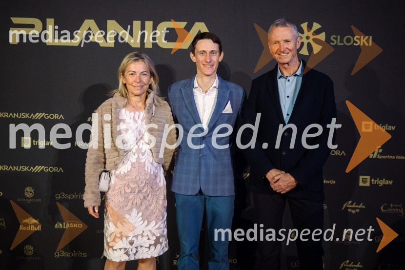  ... ;  Peter  Prevc, smučarski skakalec;  ... Zlata preproga ob zaključku kariere Petra Prevca