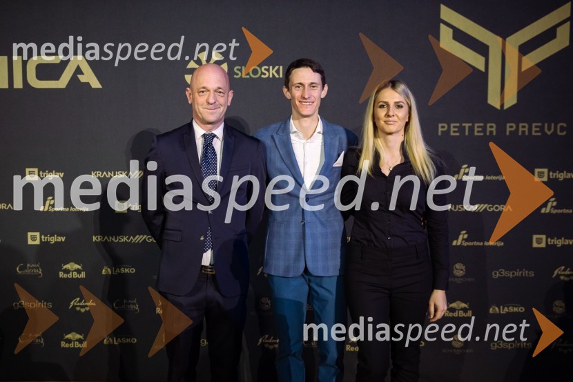 dr. Jurij  Žurej, nekdanji direktor Smučarske zveze Slovenije;  Peter  Prevc, smučarski skakalec;  Urška KalanZlata preproga ob zaključku kariere Petra Prevca