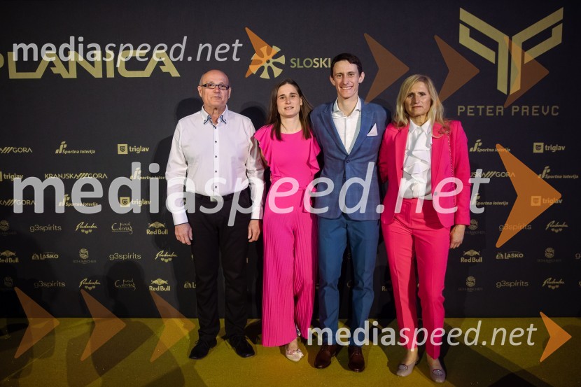  ... ;  ... ;  Peter  Prevc, smučarski skakalec;  ... Zlata preproga ob zaključku kariere Petra Prevca
