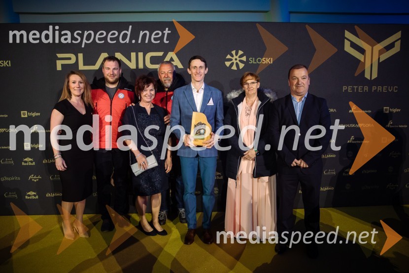  ... ;  ... ;  ... ;  ... ;  Peter  Prevc, smučarski skakalec;  ... ;  ... Zlata preproga ob zaključku kariere Petra Prevca