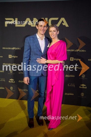  Peter  Prevc, smučarski skakalec;  Mina PrevcZlata preproga ob zaključku kariere Petra Prevca