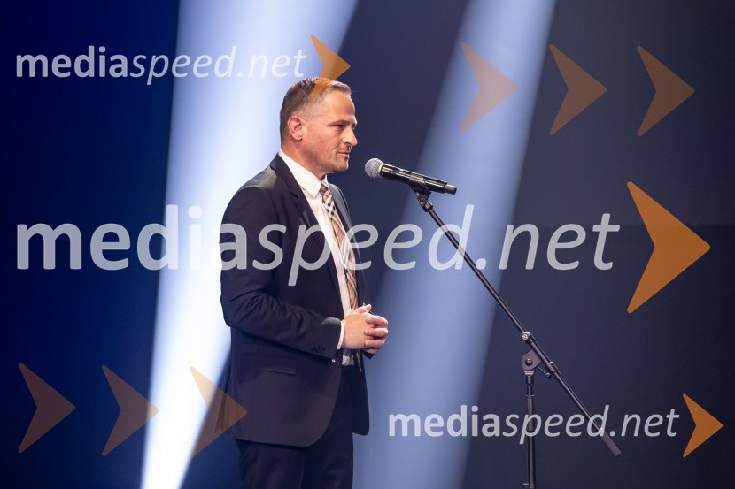  Tomaž Šušteršič, generalni sekretar organizacijskega komiteja PlanicaZlata preproga ob zaključku kariere Petra Prevca