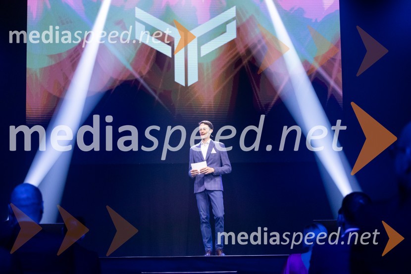  Peter  Prevc, smučarski skakalecZlata preproga ob zaključku kariere Petra Prevca