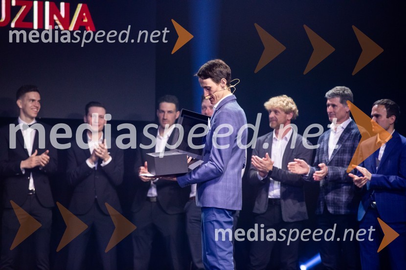  Peter  Prevc, smučarski skakalecZlata preproga ob zaključku kariere Petra Prevca