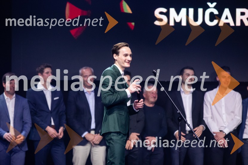  Domen Prevc, smučarski skakalecZlata preproga ob zaključku kariere Petra Prevca