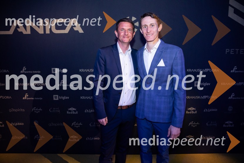  Tomi Trbovc, PR, Smučarska zveza Slovenije;  Peter  Prevc, smučarski skakalecZlata preproga ob zaključku kariere Petra Prevca