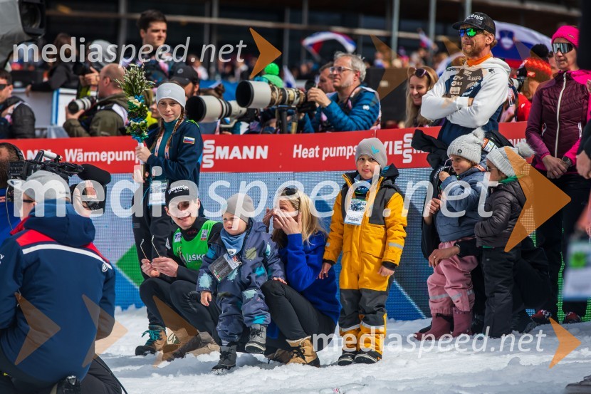  Domen Prevc, smučarski skakalec;  Oskar Prevc;  Mina Prevc;  Ludvik PrevcPlanica 2024, nedelja
