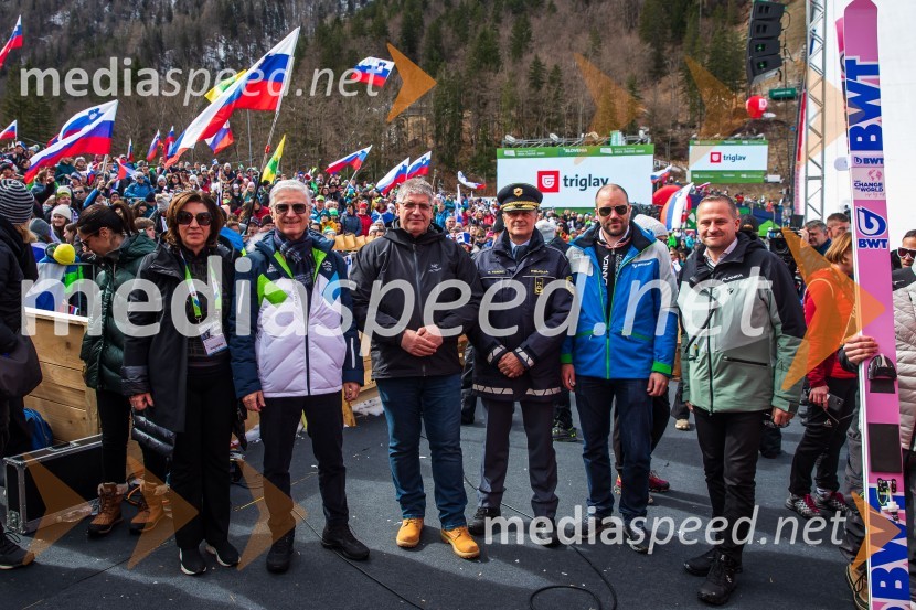  ... ;  Franjo Bobinac, predsednik, Olimpijski komite Slovenije;  Boštjan Poklukar, minister za notranje zadeve RS; mag. Robert Ferenc, namestnik generalnega direktorja policije;  Uroš Zupan, direktor, Smučarska zveza Slovenije ;  Tomaž Šušteršič, generalni sekretar organizacijskega komiteja PlanicaPlanica 2024, nedelja