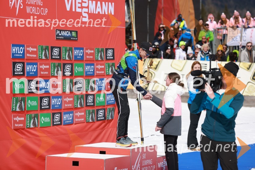  Daniel Huber, smučarski skakalec (Avstrija);  Tjaša VrešV letošnjem pokalu Planica 7 se zrcali pogum junakov zime