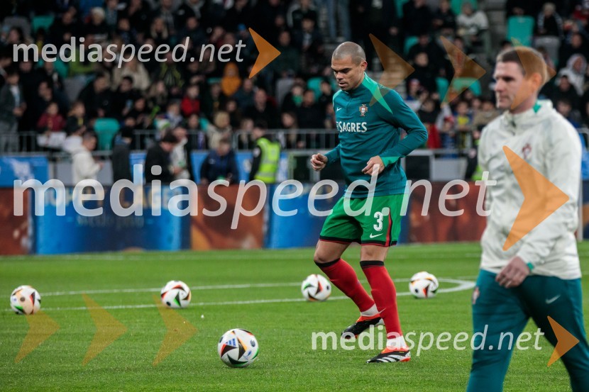  Kepler Laveran de Lima Ferreira ComM - Pepe, nogometašSlovenija premagala Portugalsko z 2:0