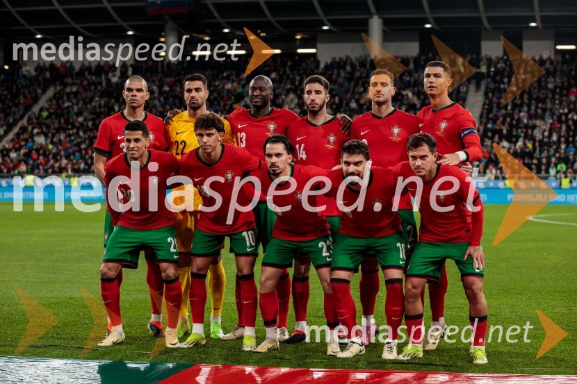  Kepler Laveran de Lima Ferreira ComM - Pepe, nogometaš;  João Cancelo, nogometaš;  Diogo Costa, nogometaš;  João Félix, nogometaš;  Danilo Pereira, nogometaš;  Vítor Machado Ferreira - Vitinha, nogometaš;  Gonçalo Inácio, nogometaš;  Rúben Neves, nogometaš;  Diogo Dalot, nogometaš;  Otávio Edmilson da Silva Monteiro, nogometaš;  Cristiano Ronaldo, nogometašSlovenija premagala Portugalsko z 2:0