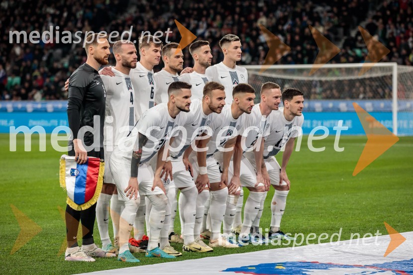  Jan Oblak, nogometaš;  ... ;  Jaka Bijol, nogometaš;  Timi Max Elšnik, nogometaš;  Andraž Šporar, nogometaš, Slovenija;  ... ;  ... ;  ... ;  ... ;  ... ;  ... Slovenija premagala Portugalsko z 2:0