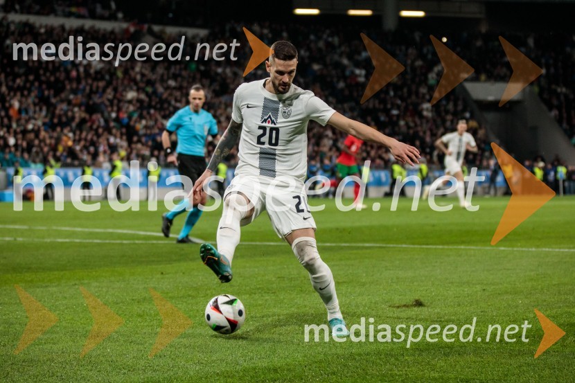  Petar Stojanović, nogometašSlovenija premagala Portugalsko z 2:0