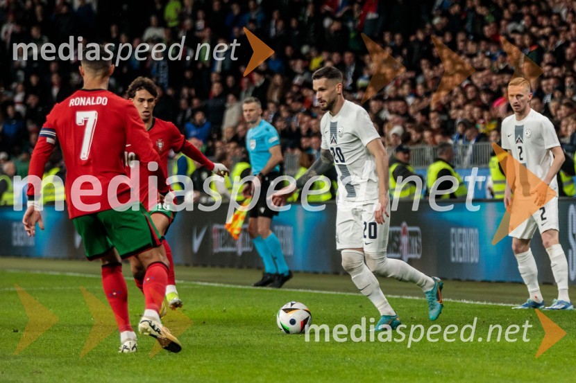  Cristiano Ronaldo, nogometaš;  Petar Stojanović, nogometašSlovenija premagala Portugalsko z 2:0