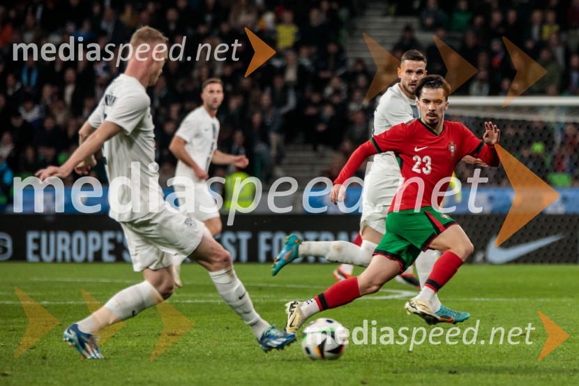  Žan  Karničnik, nogometaš;  Vítor Machado Ferreira - Vitinha, nogometašSlovenija premagala Portugalsko z 2:0