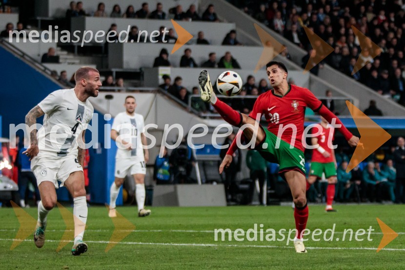  Miha Blažič, nogometaš;  João Cancelo, nogometašSlovenija premagala Portugalsko z 2:0