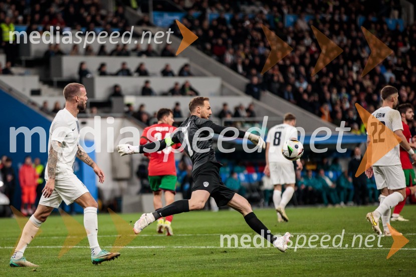  Jan Oblak, nogometašSlovenija premagala Portugalsko z 2:0