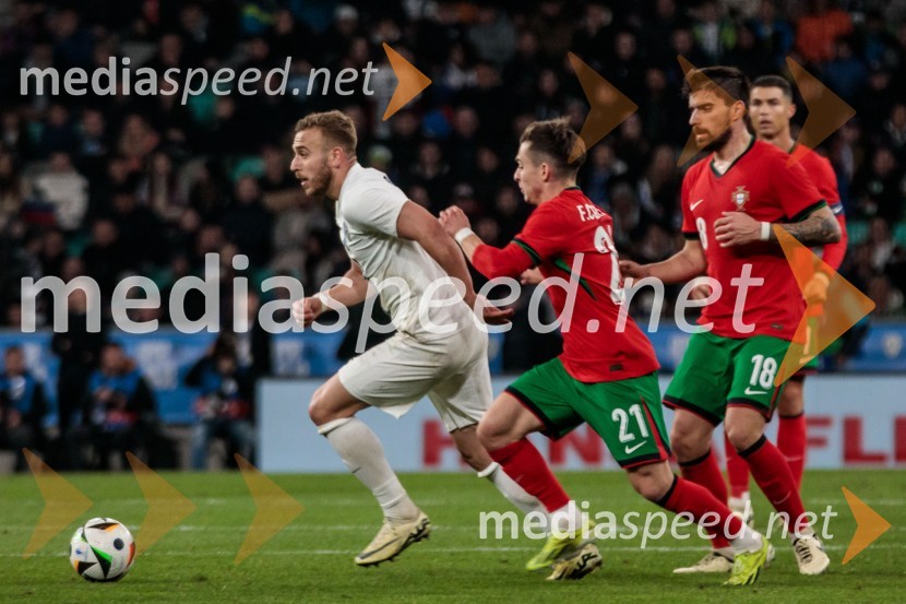  Sandi Lovrić, nogometaš;  Francisco Conceição, nogometaš;  Rúben Neves, nogometašSlovenija premagala Portugalsko z 2:0