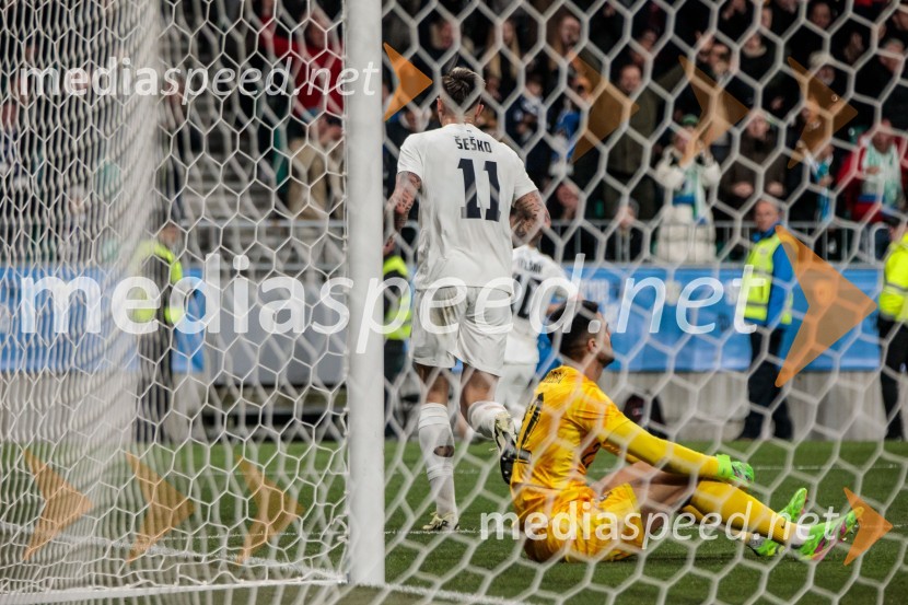  Benjamin Šeško, nogometaš;  Diogo Costa, nogometašSlovenija premagala Portugalsko z 2:0