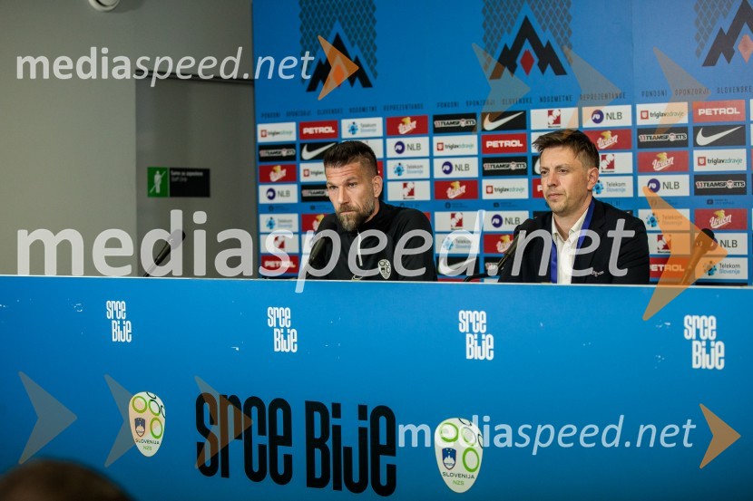  Boštjan Cesar, pomočnik selektorja slovenske nogometne reprezentance;  ... Slovenija premagala Portugalsko z 2:0