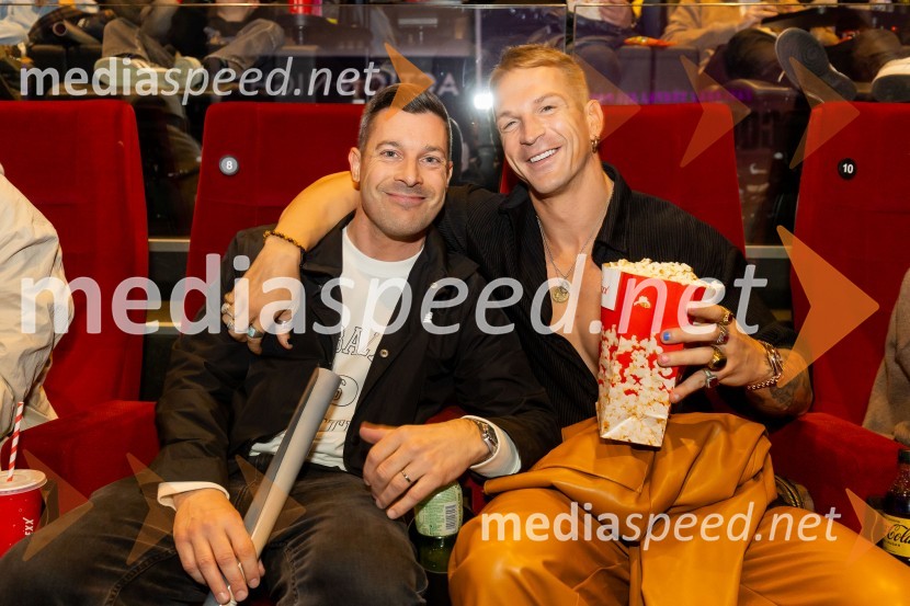  Klemen Bučan, radijski voditelj, stand-up komik, DJ;  Igor Mikić, fitnes trenes, voditeljAction Night s filmom Godzila in Kong: Novi imperij v Cineplexx Ljubljana