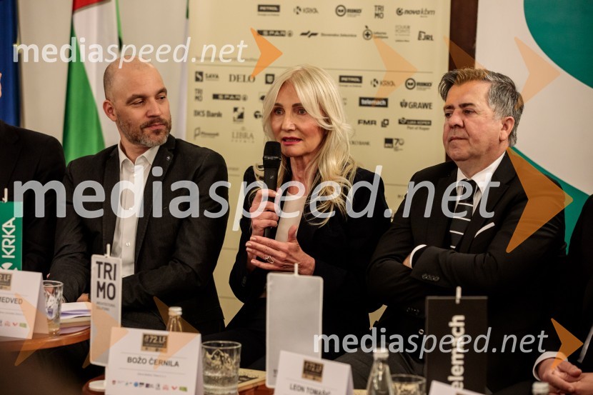  Andrej Krajner, direktor komunikacij, NLB;  Elvira Medved,  vodja Službe za odnose z javnostmi Krka d.d.;  Božo  Černila, direktor, TrimoNovinarska konferenca 72. Ljubljana Festivala