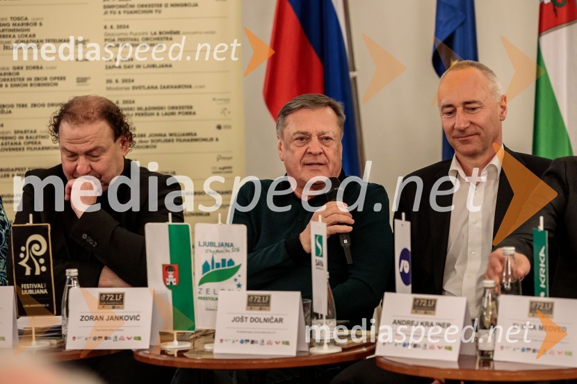  Darko  Brlek, direktor in umetniški vodja, Festival Ljubljana;  Zoran Janković, župan, Mestna občina Ljubljana;  Jošt Dolničar, predsednik uprave, Zavarovalnica SavaNovinarska konferenca 72. Ljubljana Festivala