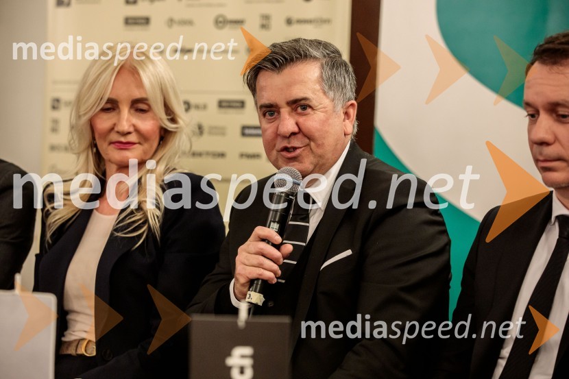  Božo  Černila, direktor, TrimoNovinarska konferenca 72. Ljubljana Festivala