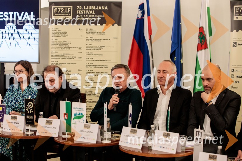  Nataša  Luša, direktorica družbe Delo d.o.o.;  Darko  Brlek, direktor in umetniški vodja, Festival Ljubljana;  Zoran Janković, župan, Mestna občina Ljubljana;  Jošt Dolničar, predsednik uprave, Zavarovalnica Sava;  Andrej Krajner, direktor komunikacij, NLBNovinarska konferenca 72. Ljubljana Festivala