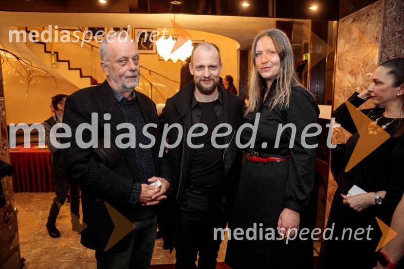  ... ;  Jernej Gašperin, igralec;  Nina Valič, igralka, pisateljica54. Teden slovenske drame, otvoritev