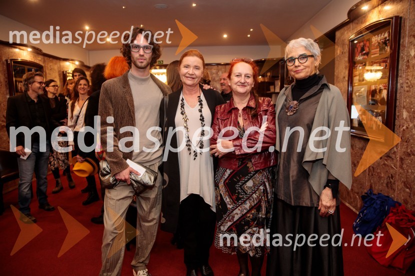  ... ;  Vesna  Jevnikar, igralka;  Marinka Poštrak, dramaturginja, Prešernovo gledališče Kranj;  Alja Predan, dramaturginja SLG Celje, nekdanja umetniška direktorica Festivala Borštnikovo srečanje, selektorica festivala Dneva komedije54. Teden slovenske drame, otvoritev