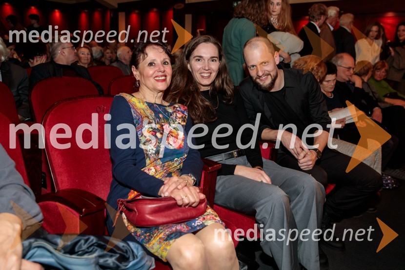  Draga Potočnjak, igralka in pisateljica;  Nina Šorak, dramaturginja in režiserka;  Jernej Gašperin, igralec54. Teden slovenske drame, otvoritev