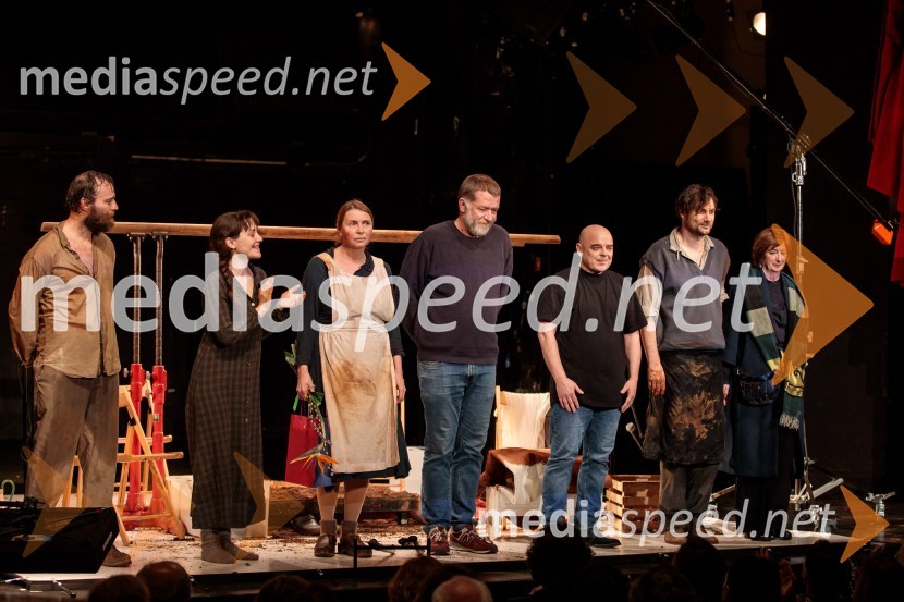  Gregor Luštek, igralec, koreograf;  Živa Selan, igralka;  Darja Reichman, igralka;  Jernej Lorenci, gledališki režiser;  Branko  Rožman, avtor glasbe in korepetitor;  Branko Jordan, igralec;  Maja Cerar, lektorica54. Teden slovenske drame, otvoritev