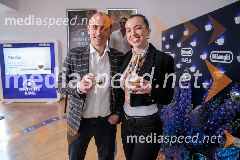  ... ;  Tea Kozulić, junior marketing specialistka, De'Longhi HrvaškaDe'Longhi kavni aparat Rivelia očaral trg s trojno oblikovalsko nagrado IF Design