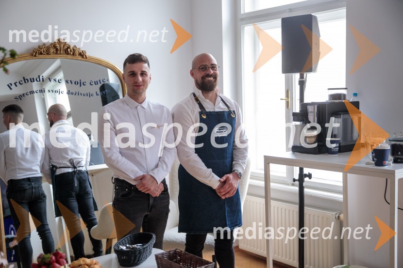 De'Longhi kavni aparat Rivelia očaral trg s trojno oblikovalsko nagrado IF Design