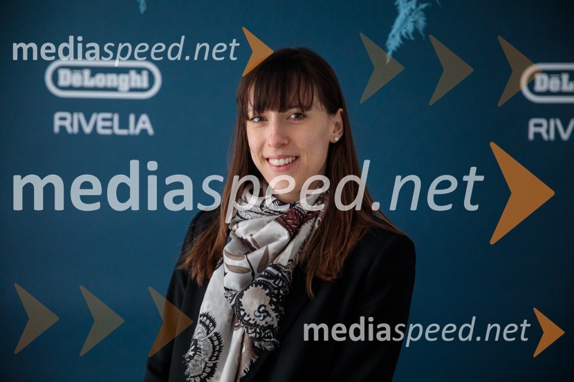 De'Longhi kavni aparat Rivelia očaral trg s trojno oblikovalsko nagrado IF Design