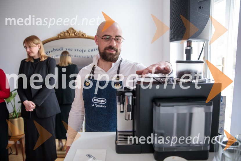 De'Longhi kavni aparat Rivelia očaral trg s trojno oblikovalsko nagrado IF Design