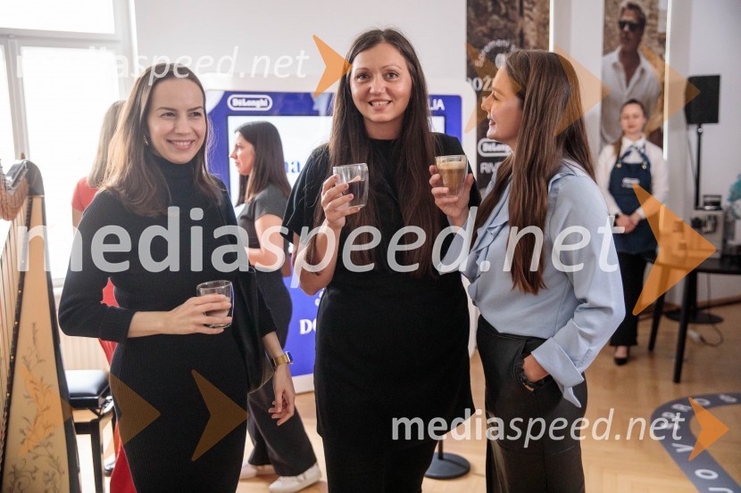 De'Longhi kavni aparat Rivelia očaral trg s trojno oblikovalsko nagrado IF Design