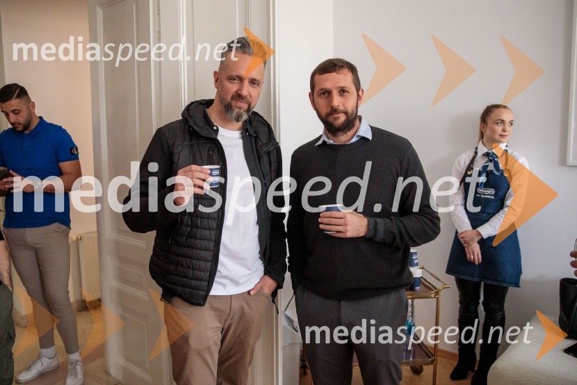 De'Longhi kavni aparat Rivelia očaral trg s trojno oblikovalsko nagrado IF Design