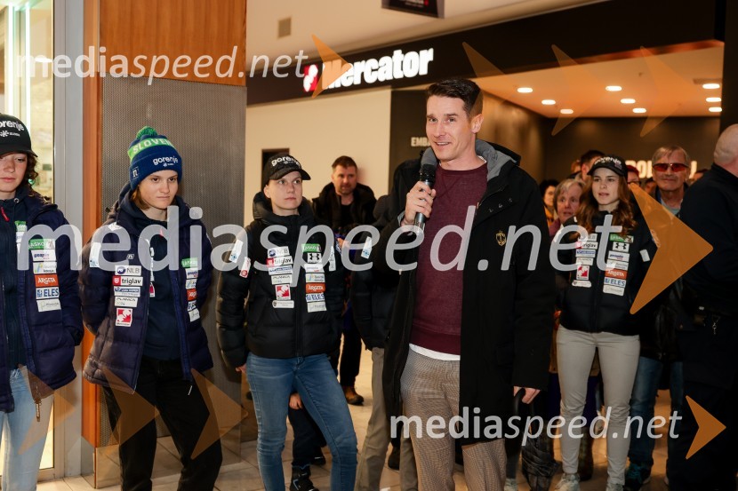  Janez Černe, podžupan Mestne občine KranjSprejem skakalk in skakalcev v Mercator centru Kranj