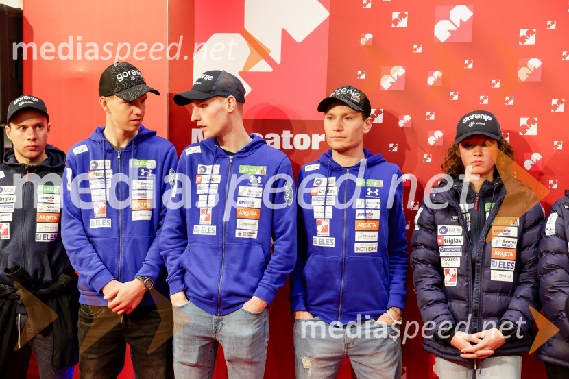  Žak Mogel, smučarski skakalec;  Lovro Kos, smučarski skakalec;  Anže Lanišek, smučarski skakalec;  Silva Verbič, nordijska kombinatorkaSprejem skakalk in skakalcev v Mercator centru Kranj