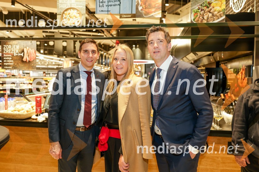  Tomislav Kramarić,  predsednik uprave, Mercator d.o.o.;  ... ;  ... Sprejem skakalk in skakalcev v Mercator centru Kranj