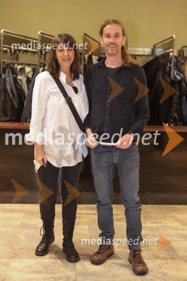  Barbara Rogelj, vodja humanističnega in kulturno-vzgojnega programa, Cankarjev dom;  Andrej Jaklič, vodja gledališkega in sodobnoplesnega programa CDZločin na Kozjem otoku, premiera v MGL