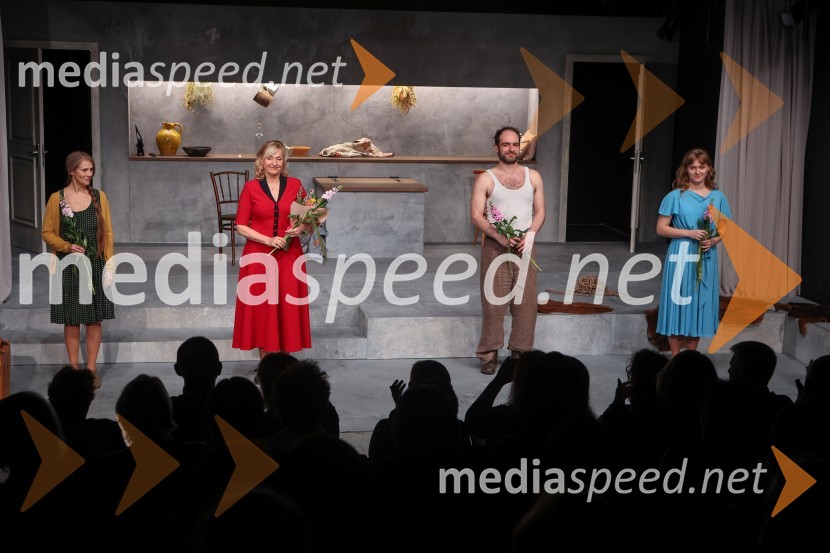  Nataša Tič Ralijan, igralka;  Judita Zidar, igralka;  Gregor Gruden, igralec;  Julita Kropec, igralkaZločin na Kozjem otoku, premiera v MGL