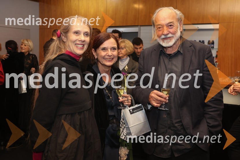  Nataša Tič Ralijan, igralka;  Darja Hlavka Godina, glasbena oblikovalka;  Karpo Godina, režiserZločin na Kozjem otoku, premiera v MGL