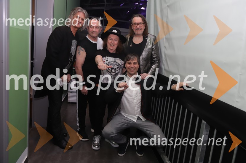  John Berry, Slade;  Alex Bines, Slade;  Dave Hill, Slade;  Miroslav Sarkičević;  Russell Keefe, SladeZ britanskimi legendami na odru še slovenske, Slade & Get back