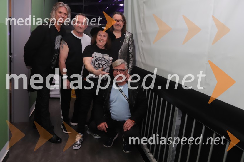  John Berry, Slade;  Alex Bines, Slade;  Dave Hill, Slade;  Russell Keefe, Slade;  ... Z britanskimi legendami na odru še slovenske, Slade & Get back