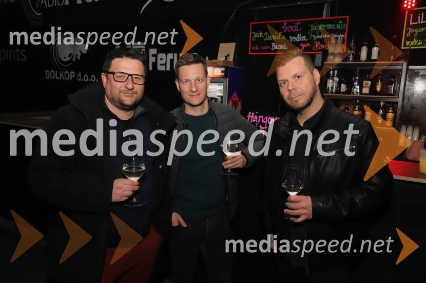 Z britanskimi legendami na odru še slovenske, Slade & Get back